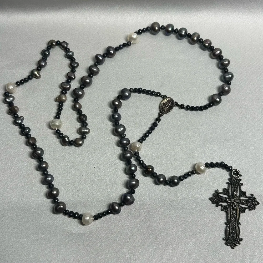 Handmade Genuine Pearl Rosary - Picture 3 of 14